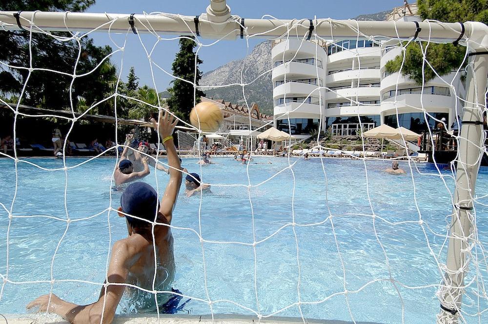Catamaran Quality Times Hotel Kemer Luaran gambar