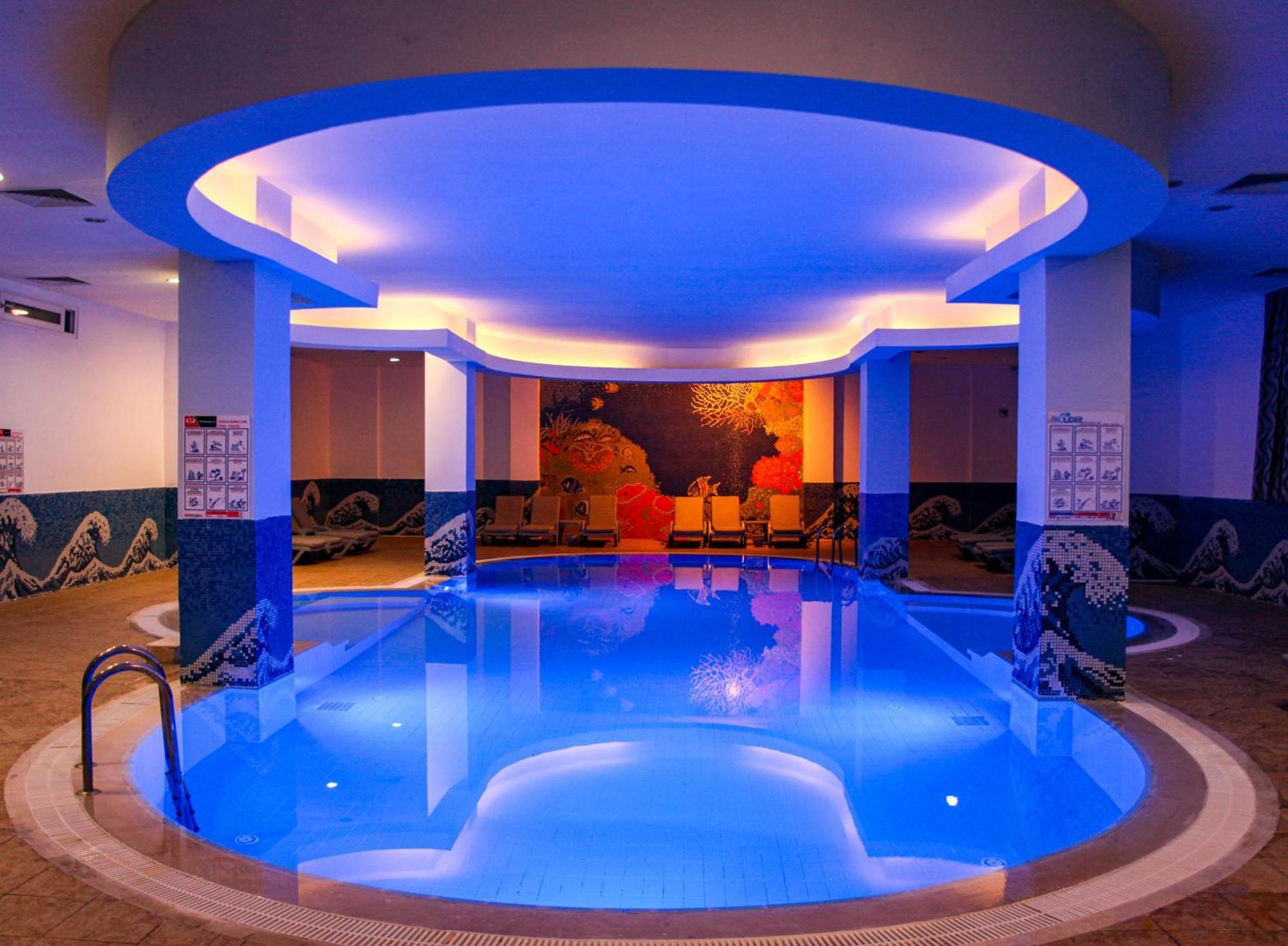 Catamaran Quality Times Hotel Kemer Luaran gambar